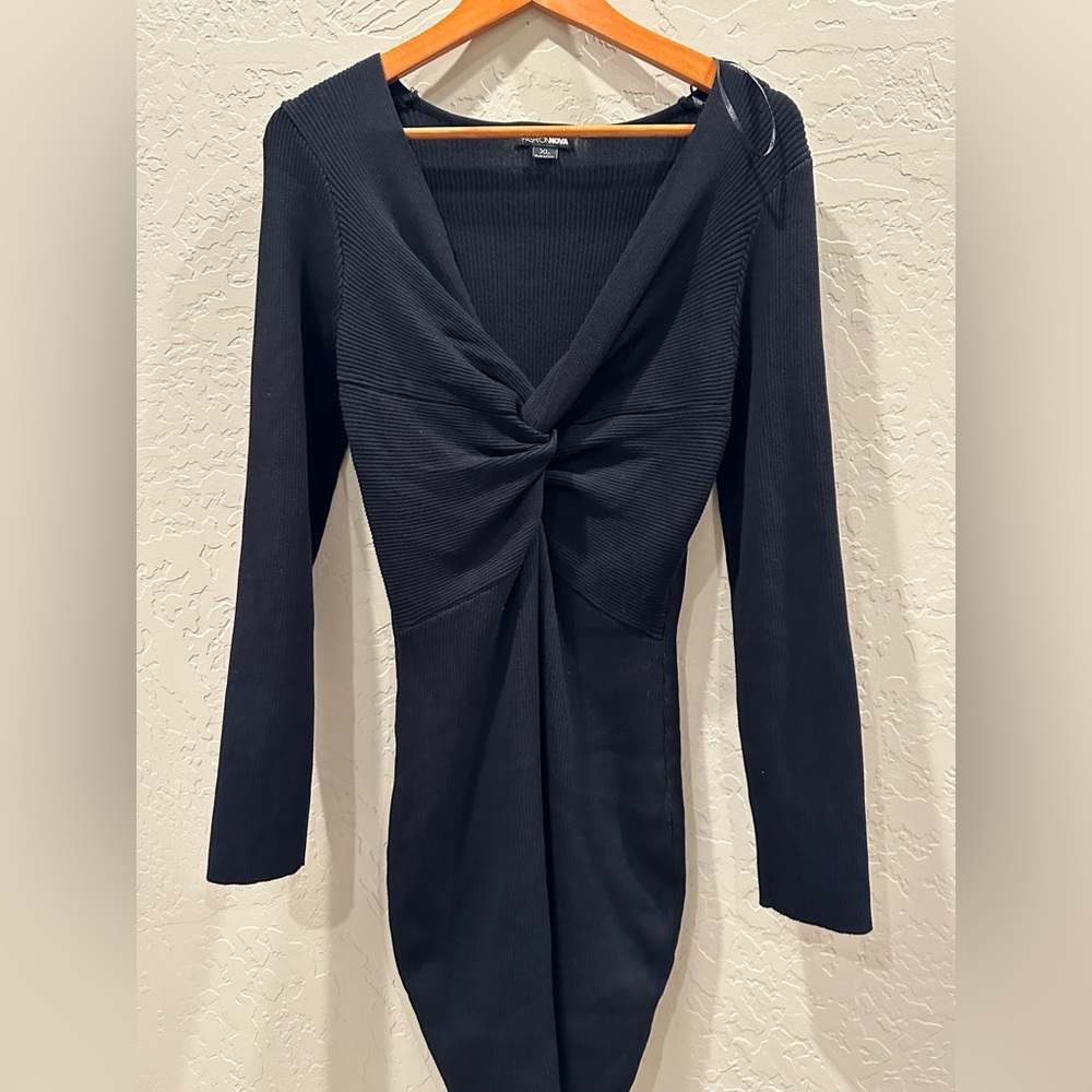 FASHION Nova Black dress/size XL